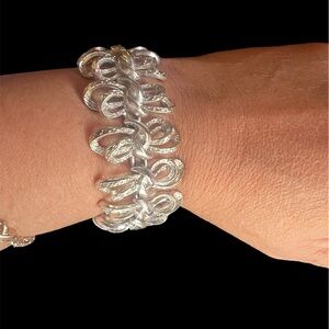 Vintage Coro Sterling Silver Loop ribbon Link Bracelet - Silver